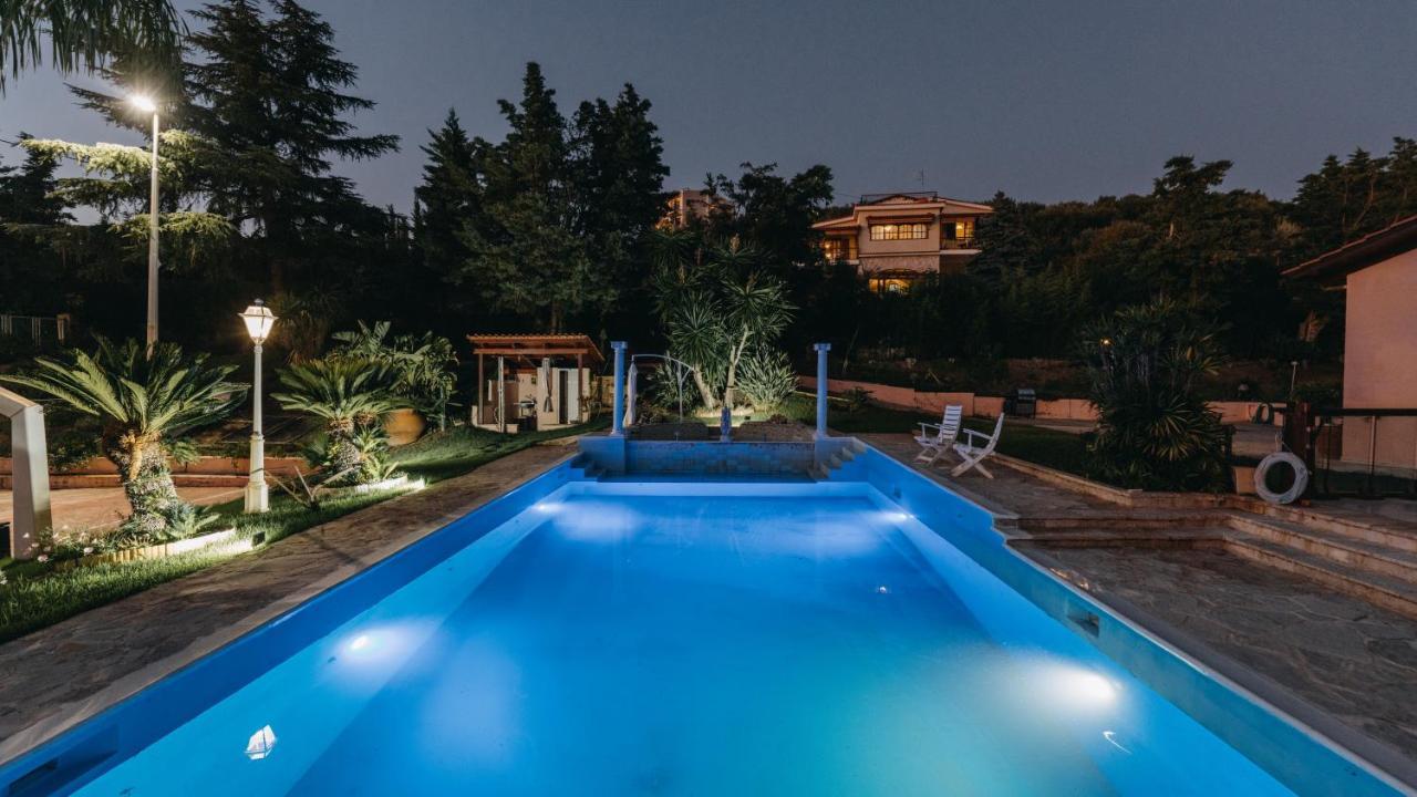 Crystal Villa Patras Exterior foto